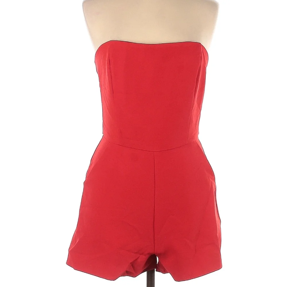 Red Strapless Romper With Pockets - Picture 1 of 3